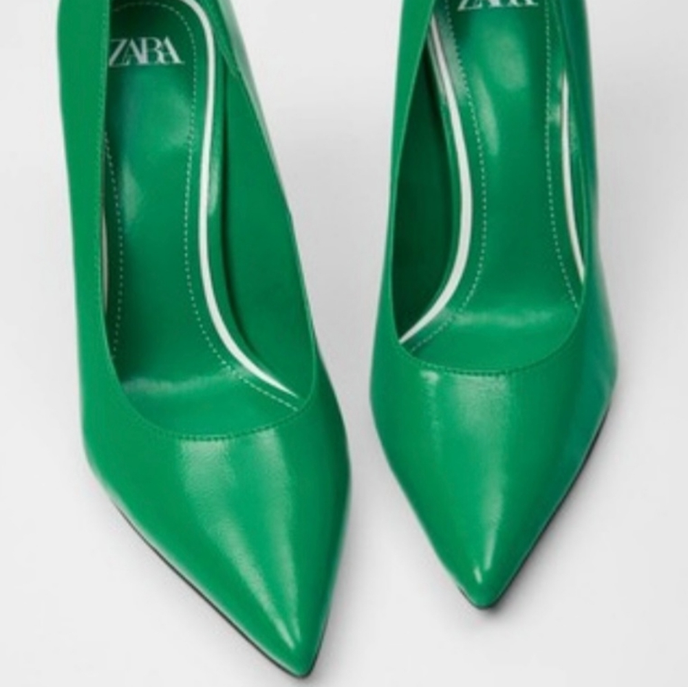 Green Heels Zara. Size 8.